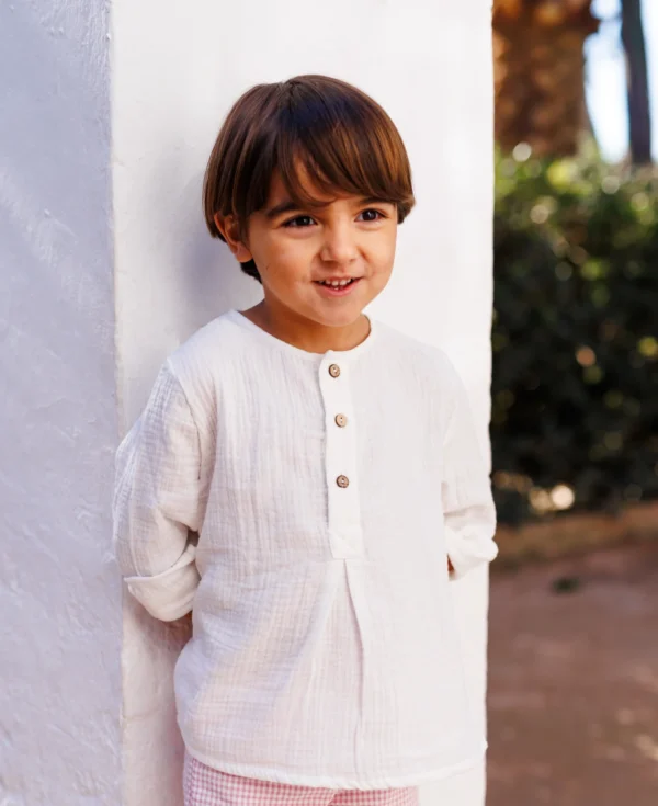 Niño camisa bambula blanca y short vichy rosa