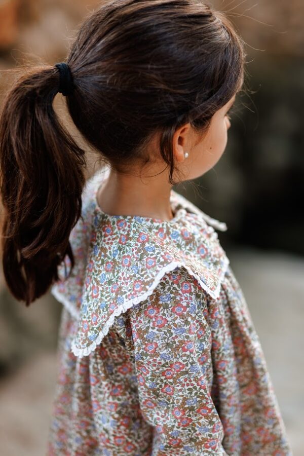 vestido floral niña